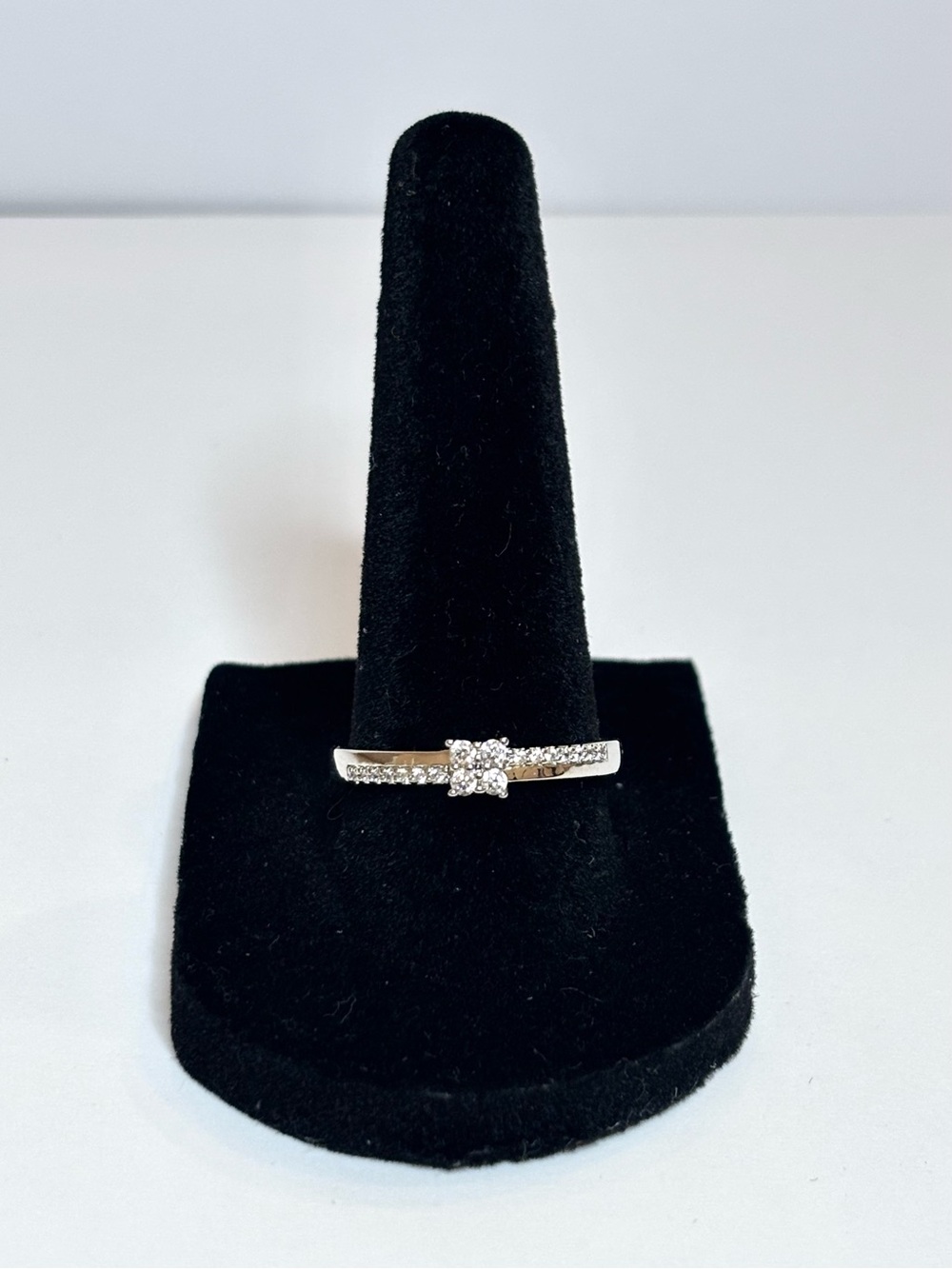 Silver band ring with sparkly accents